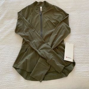 Lululemon “The Ease Jacket” size 6 in dark green